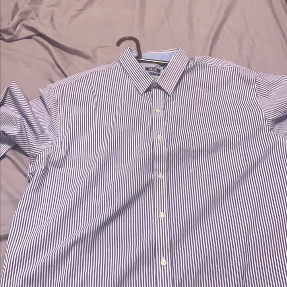 Izod button down XL